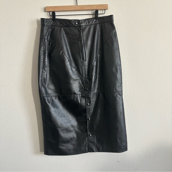 Vintage Lela leather long black midi skirt - Picture 3 of 11